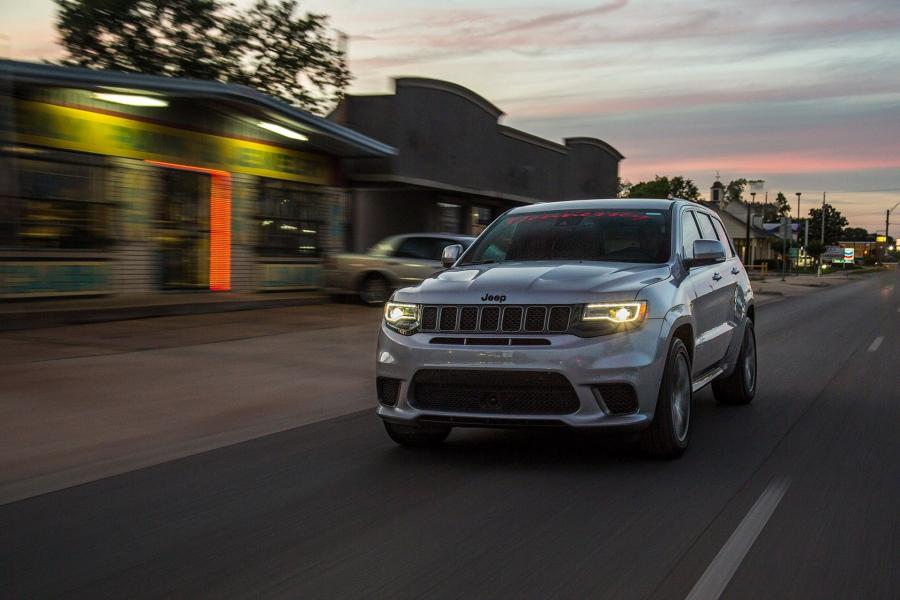  Jeep Grand Cherokee Trackhawk HPE1200 by Hennessey 2018 года  (фото 6 из 12)